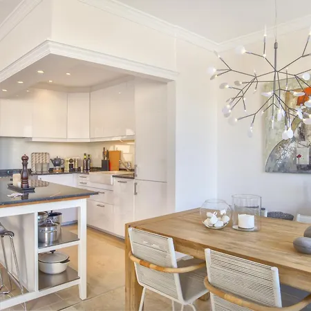 Casa Valdor, Elviria, Marbella, Costa Del Sol Apartment *