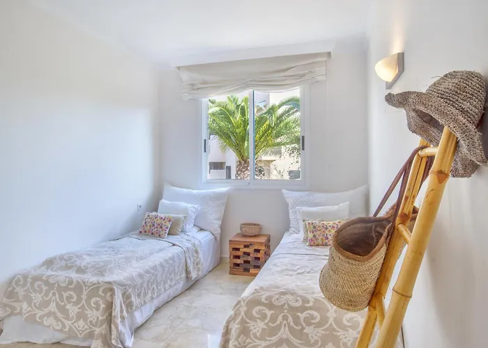 El Manantial, Elviria, Marbella, Costa Del Sol *